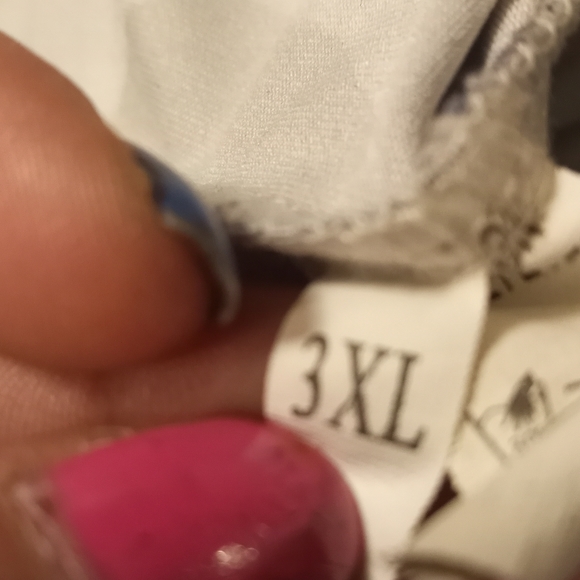 Stay weird t-shirt - Picture 4 of 5